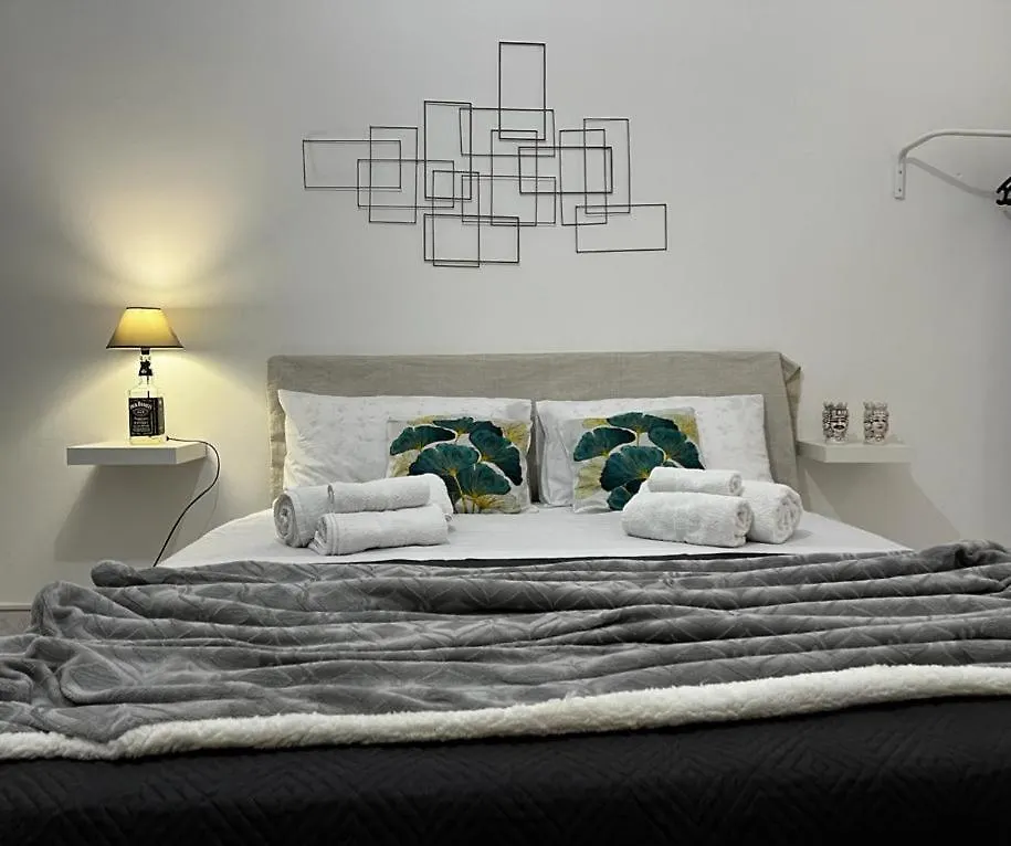 מנפי Casa Serena 0*,  איטליה